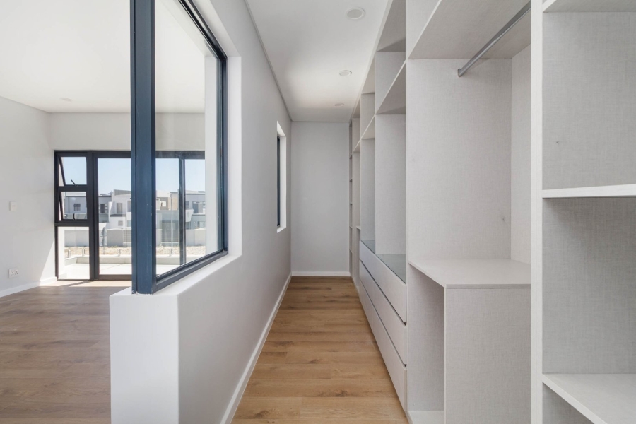 4 Bedroom Property for Sale in Sandown Western Cape